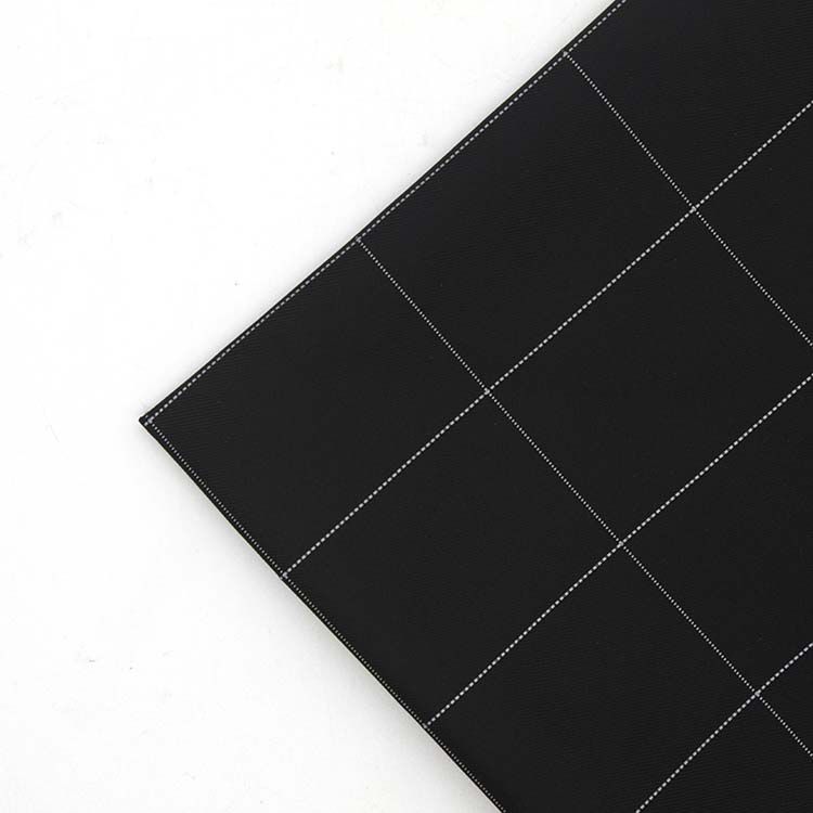 Yarn-dyed jacquard gingham reflective yarn-dyed fabric
